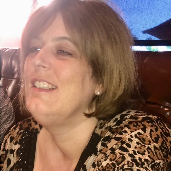 Meet your Posher, Stacey Press like to get notified of my events. - Picture 4 of 13